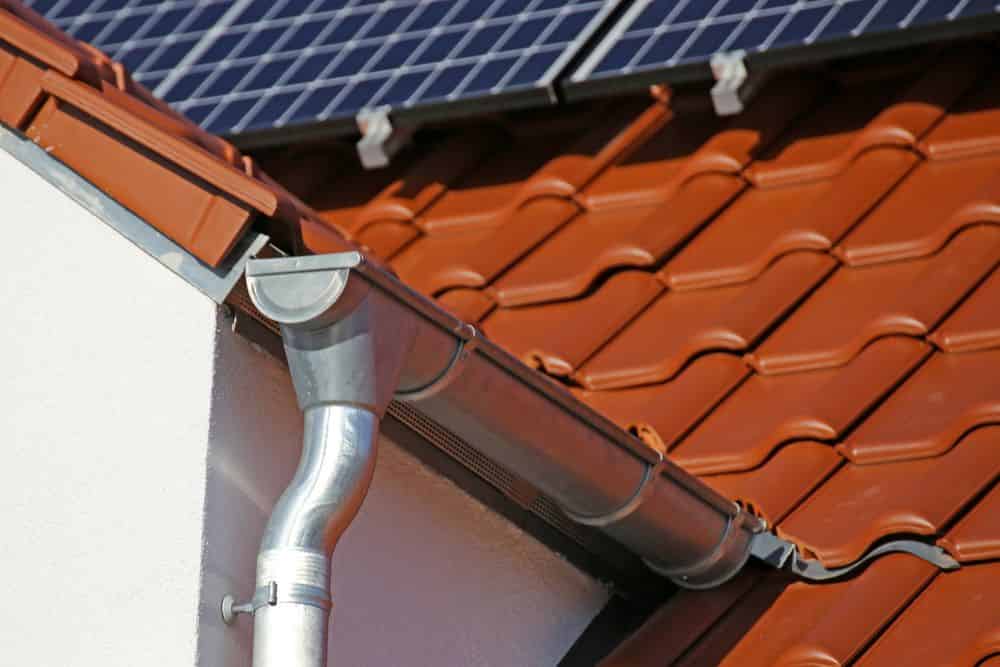 Aluminum Gutter Installation image