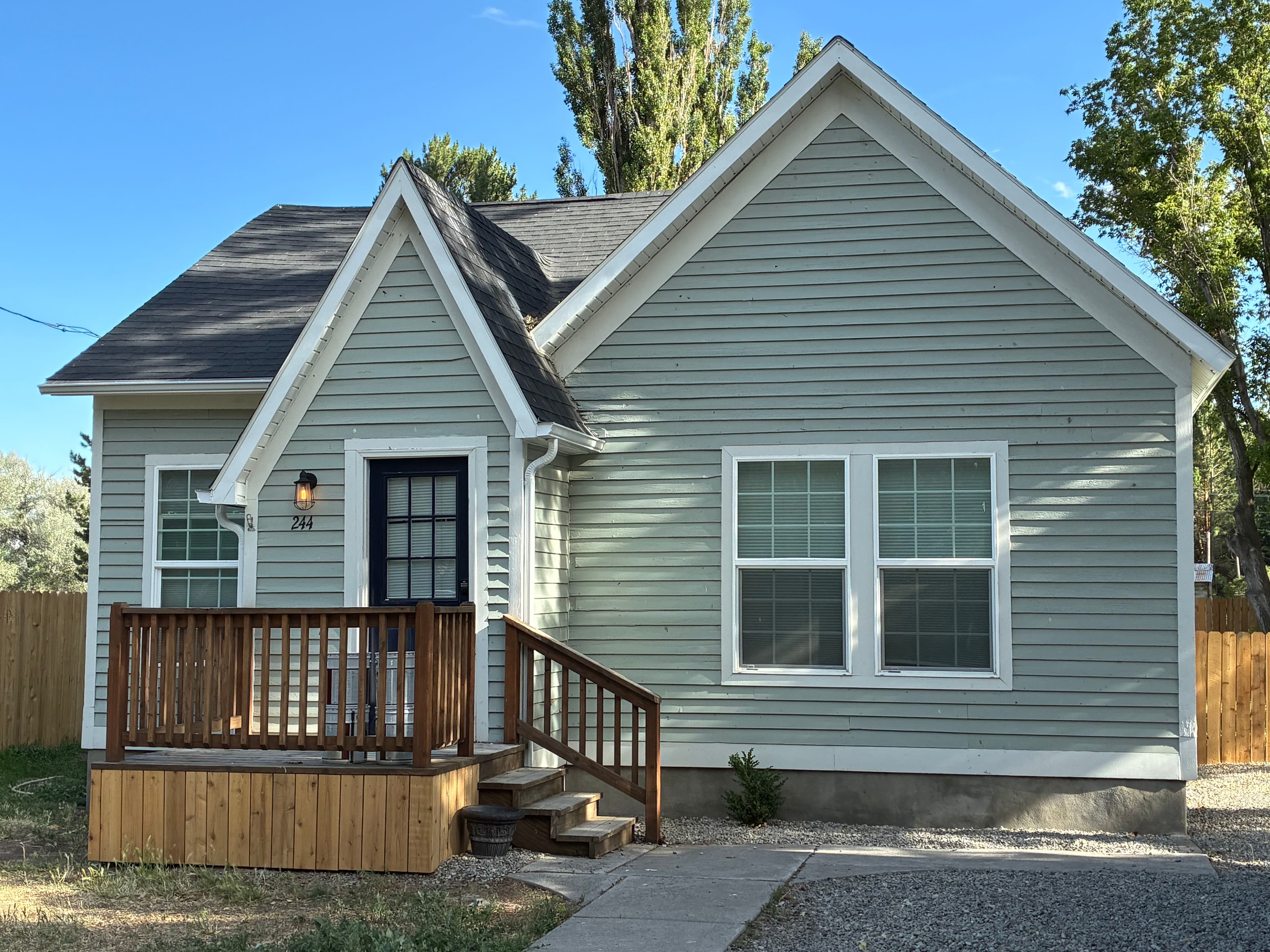Project New Gutters, Fascia, and Leaf Guards on a Mini-Cassia Home image