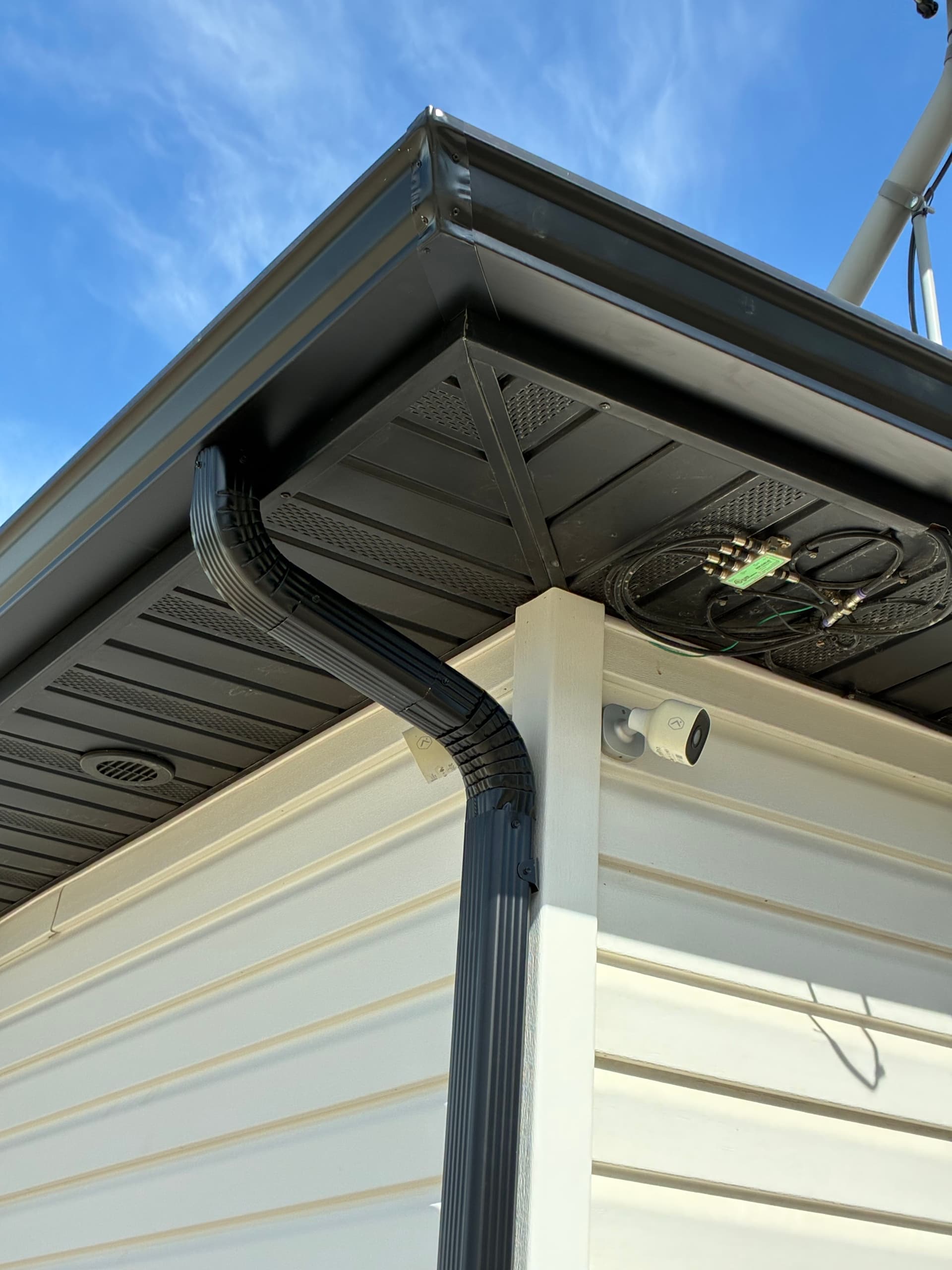 Gallery photos for Black Aluminum Gutter Install in Burley Looks Sharp and Works Hard: Image #4