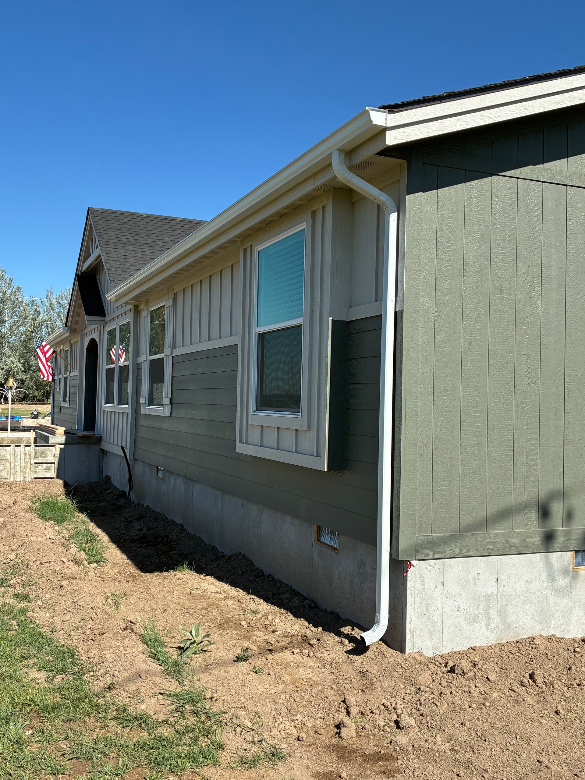 Gallery photos for New Home Gutter Installation Done Right in Paul ID: Image #2